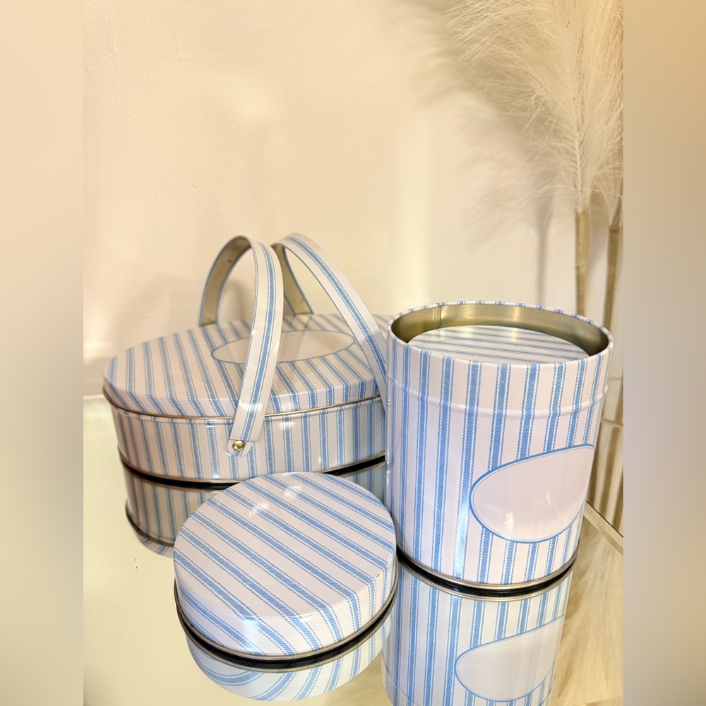 🌾 Vintage Tin Striped with Blue and White, Gold Interior  
- Set of 3